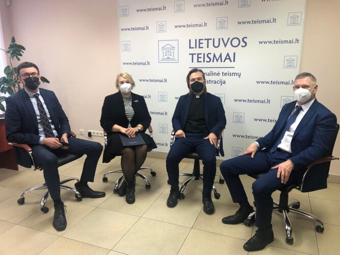 Teisėjo darbas per religijos prizmę: neteisk ir nebūsi teisiamas?