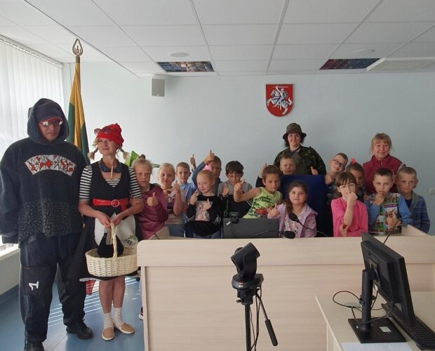 Telšių apylinkės teisme paminėta Tarptautinė vaikų gynimo diena