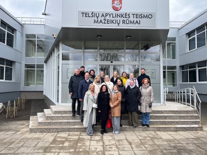 Telšių apylinkės teisme vyko Lietuvos teismų kanclerių susitikimas