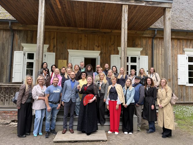Telšių apylinkės teismo kolektyvas lankėsi Biržuvėnų dvare